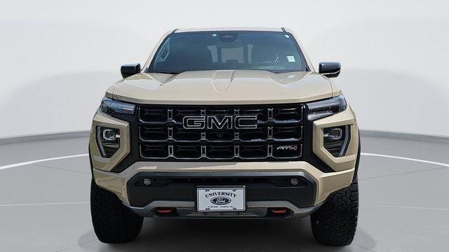 2023 GMC Canyon AT4