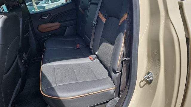 2023 GMC Canyon AT4