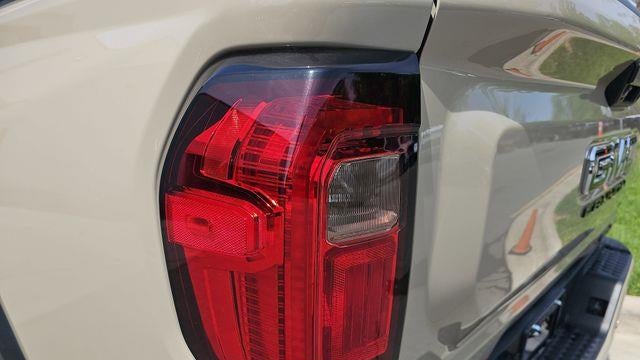 2023 GMC Canyon AT4