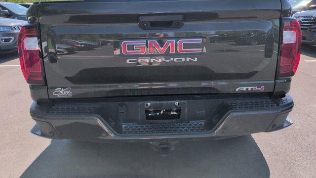 2023 GMC Canyon AT4