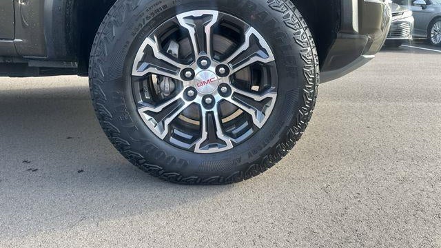 2023 GMC Canyon AT4
