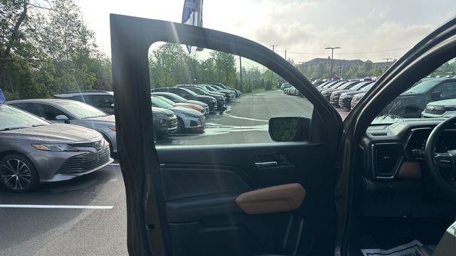 2023 GMC Canyon AT4