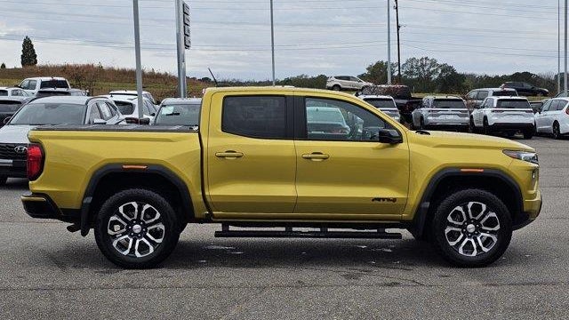 2023 GMC Canyon AT4