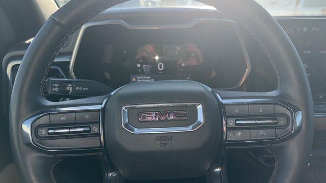 2023 GMC Canyon AT4