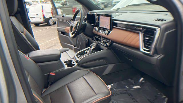 2023 GMC Canyon AT4
