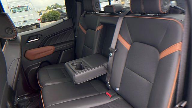 2023 GMC Canyon AT4