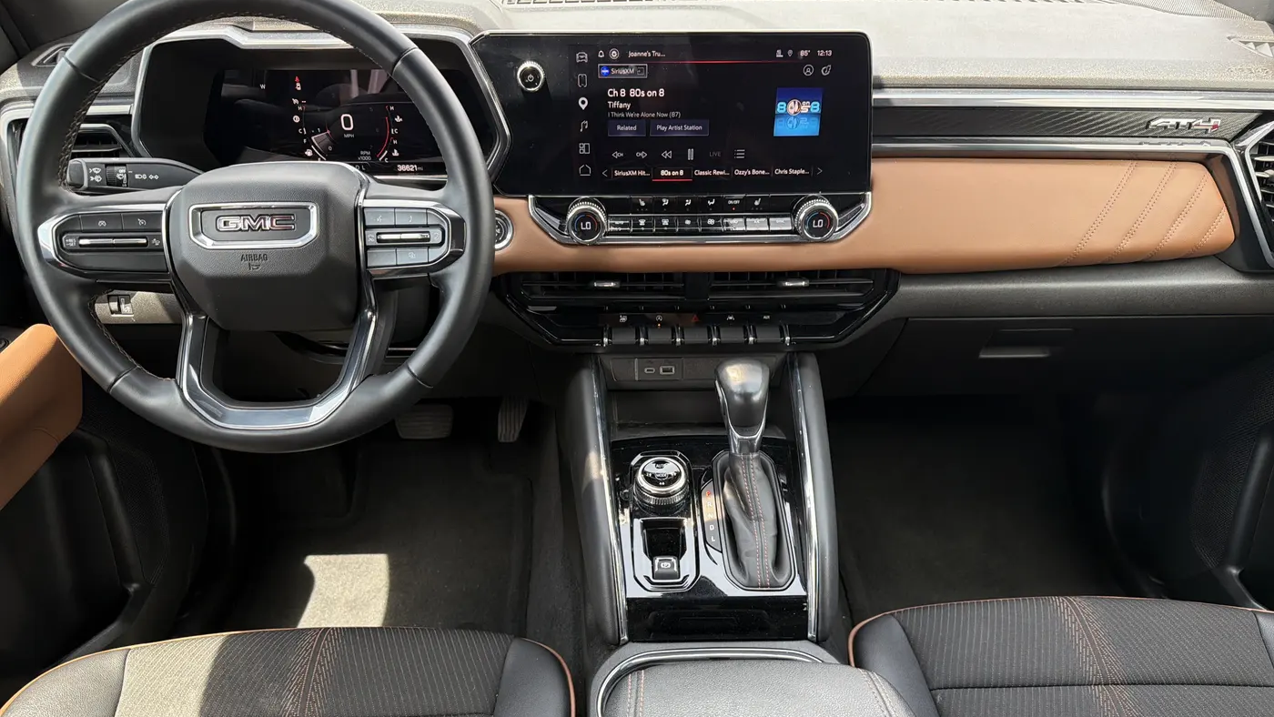 2023 GMC Canyon AT4