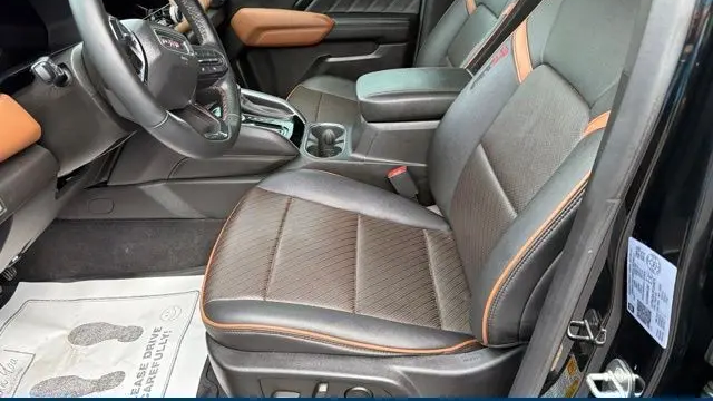 2023 GMC Canyon AT4