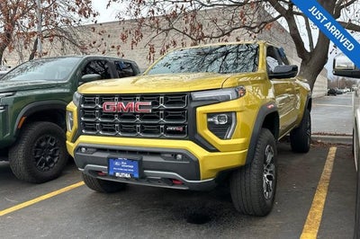 2023 GMC Canyon 4X4 AT4 4DR Crew Cab 5 FT. SB