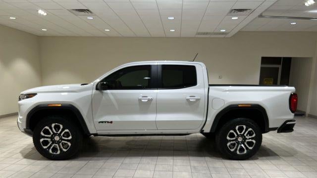 2024 GMC Canyon AT4