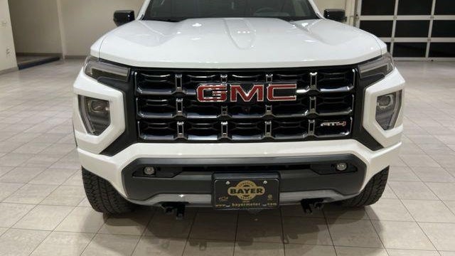 2024 GMC Canyon AT4