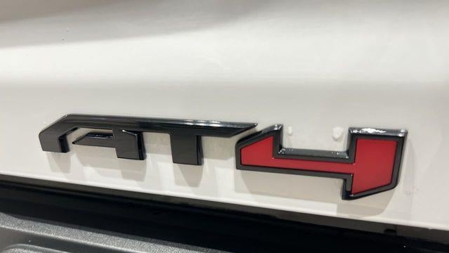 2024 GMC Canyon AT4