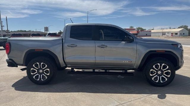 2024 GMC Canyon AT4