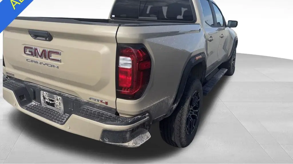 2023 GMC Canyon AT4