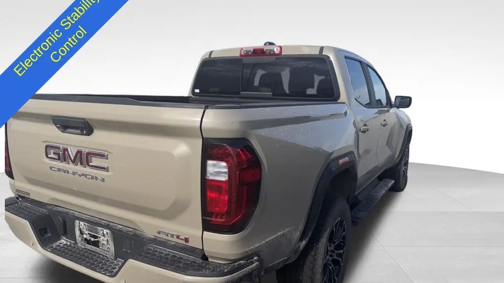 2023 GMC Canyon AT4