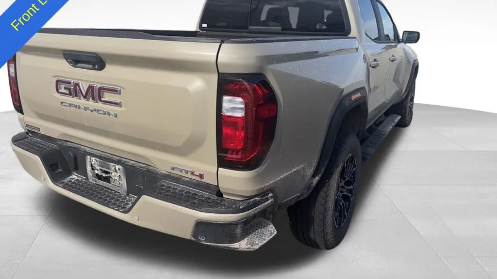 2023 GMC Canyon AT4