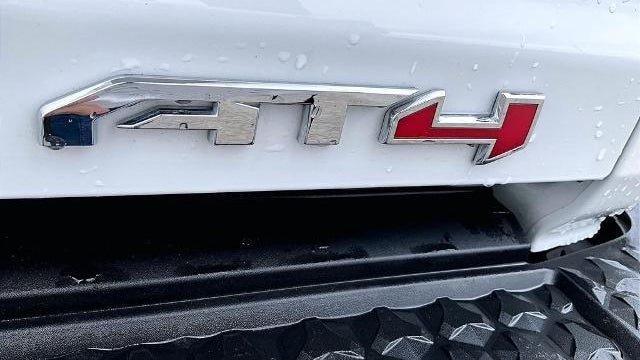 2023 GMC Canyon AT4