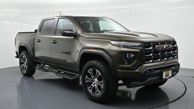 2024 GMC Canyon AT4
