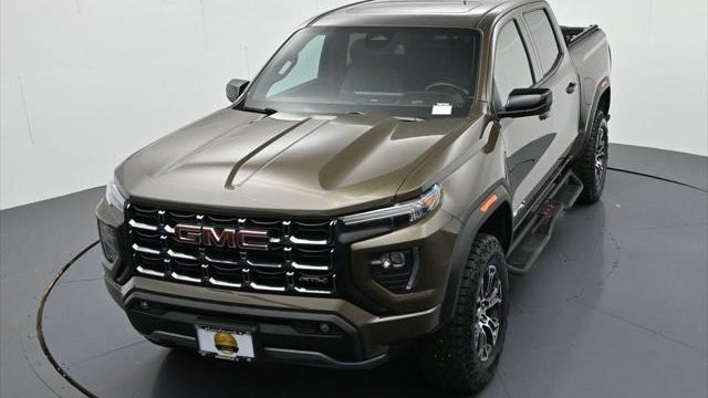 2024 GMC Canyon AT4