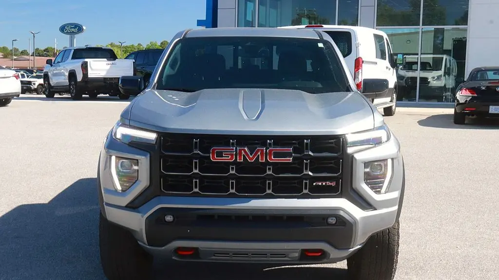 2023 GMC Canyon AT4
