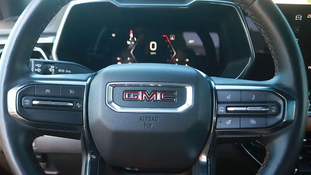 2023 GMC Canyon AT4