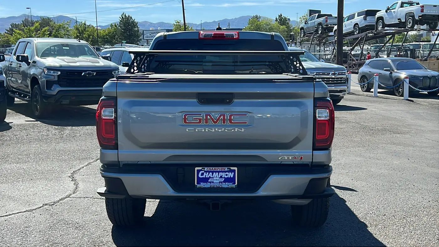 2023 GMC Canyon AT4