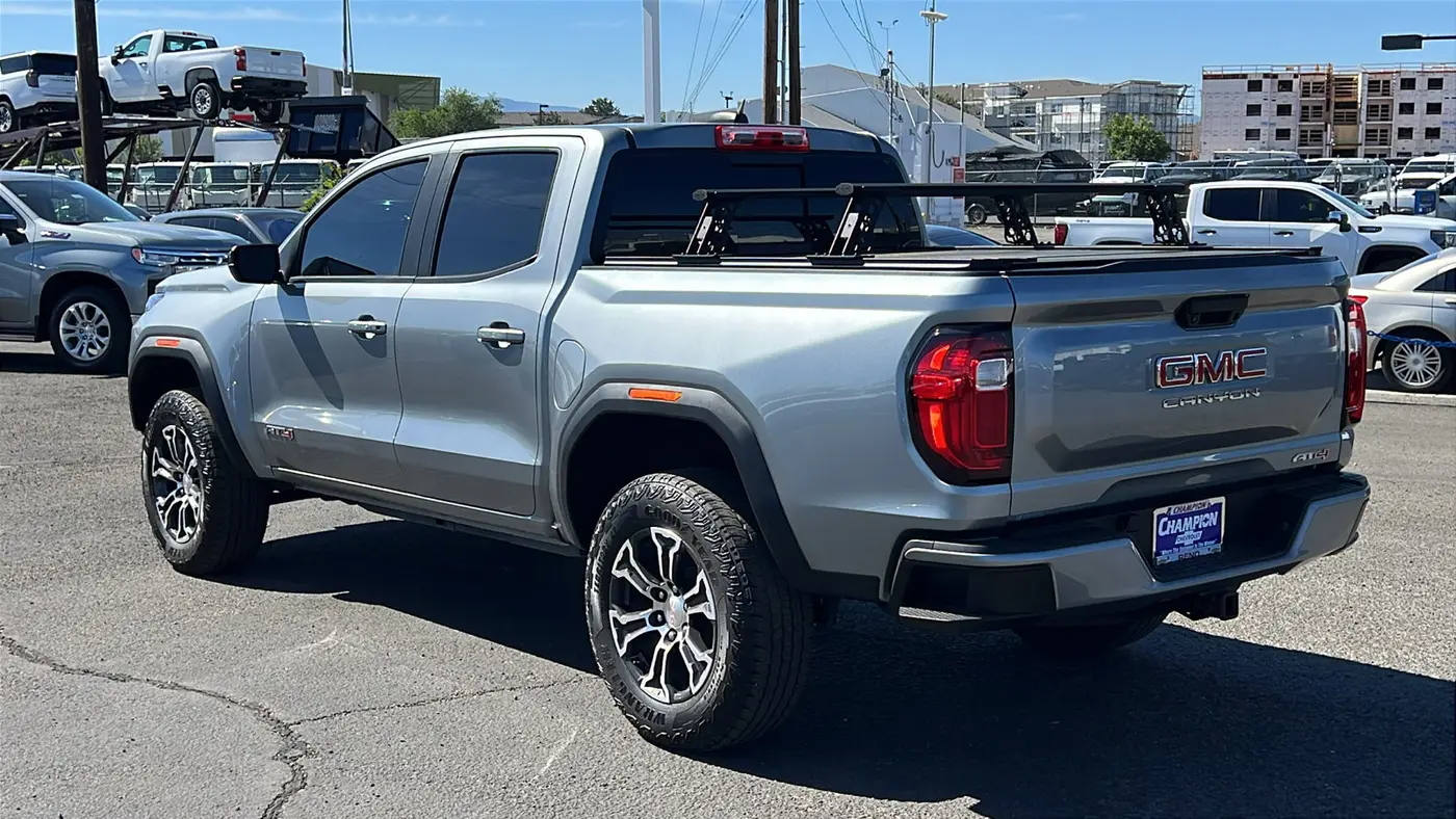 2023 GMC Canyon AT4