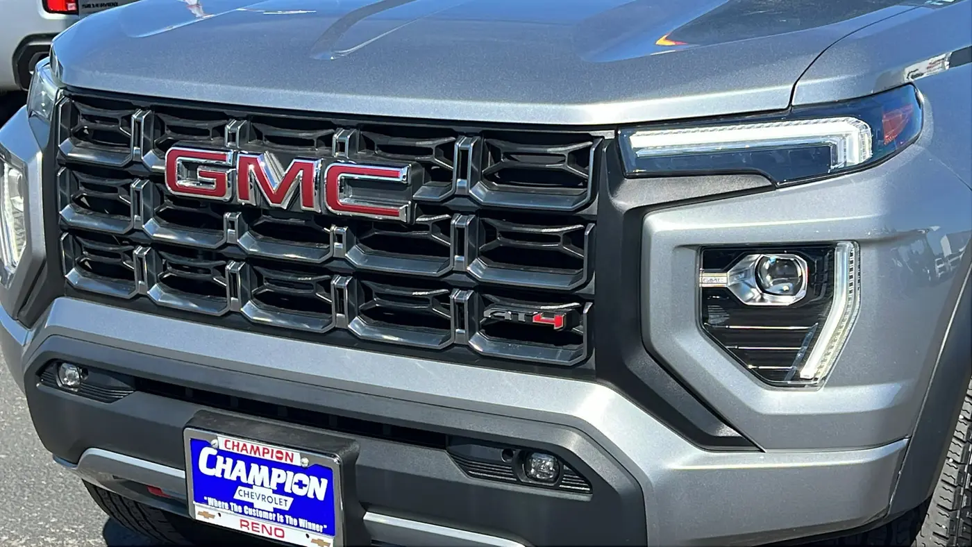 2023 GMC Canyon AT4