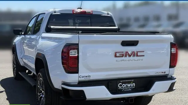 2024 GMC Canyon AT4