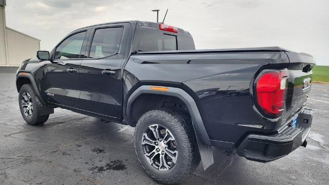 2024 GMC Canyon AT4