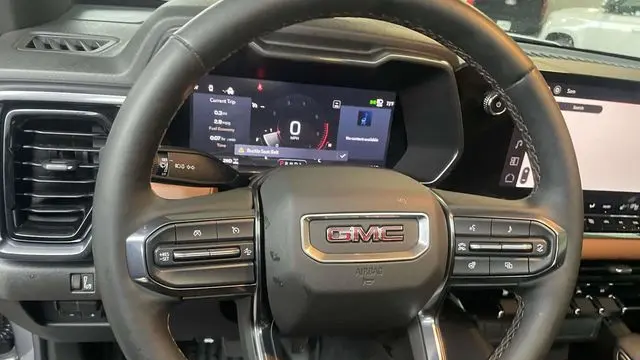 2024 GMC Canyon AT4