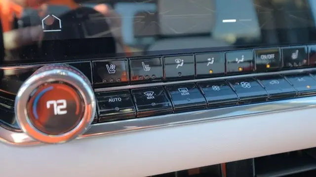 2023 GMC Canyon AT4X