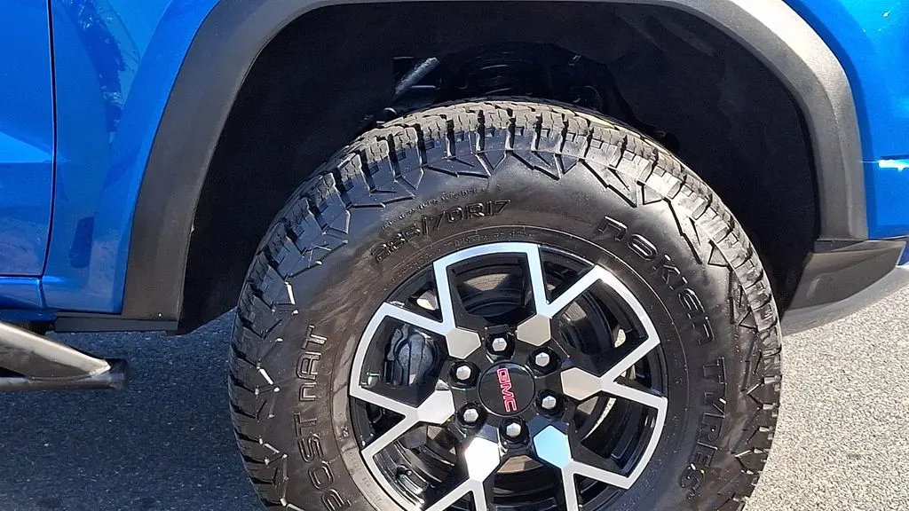 2024 GMC Canyon AT4X