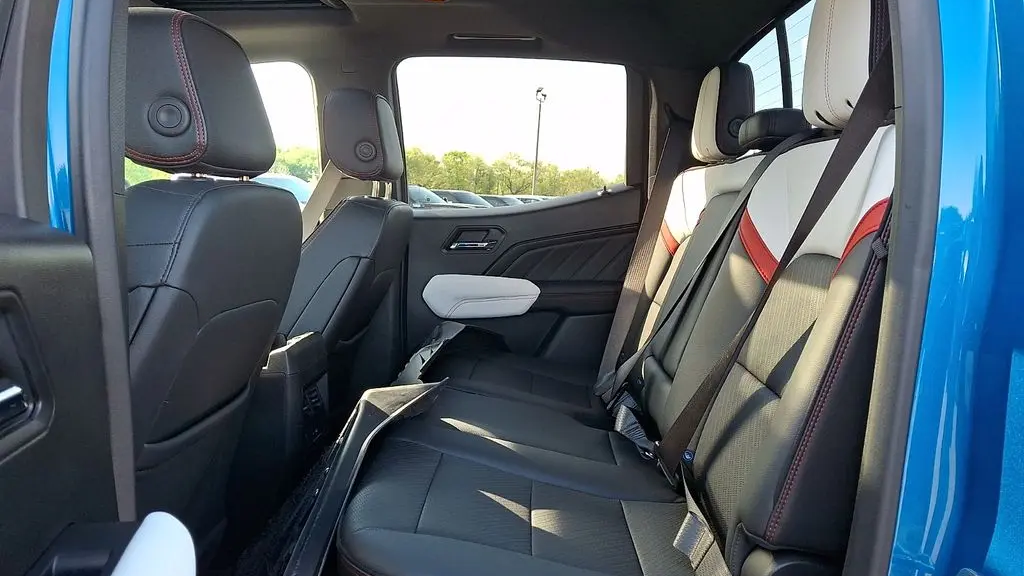 2024 GMC Canyon AT4X