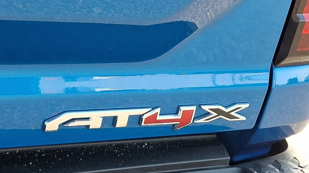 2024 GMC Canyon AT4X