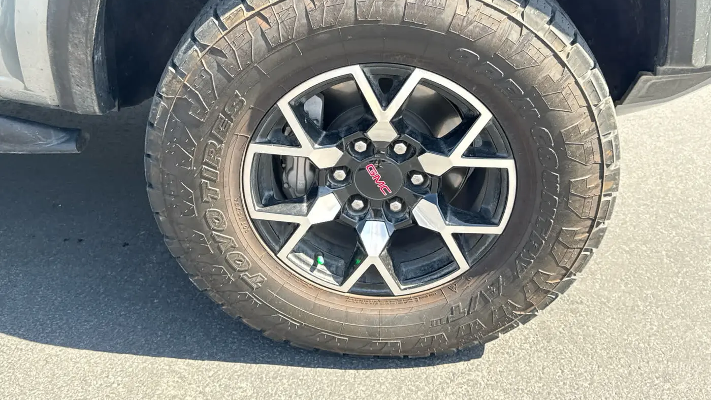 2024 GMC Canyon AT4X
