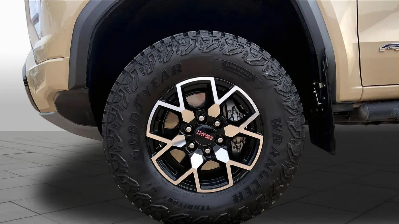 2024 GMC Canyon AT4X