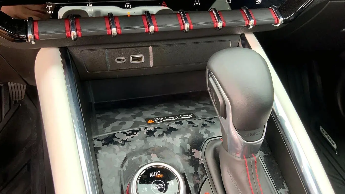 2024 GMC Canyon AT4X