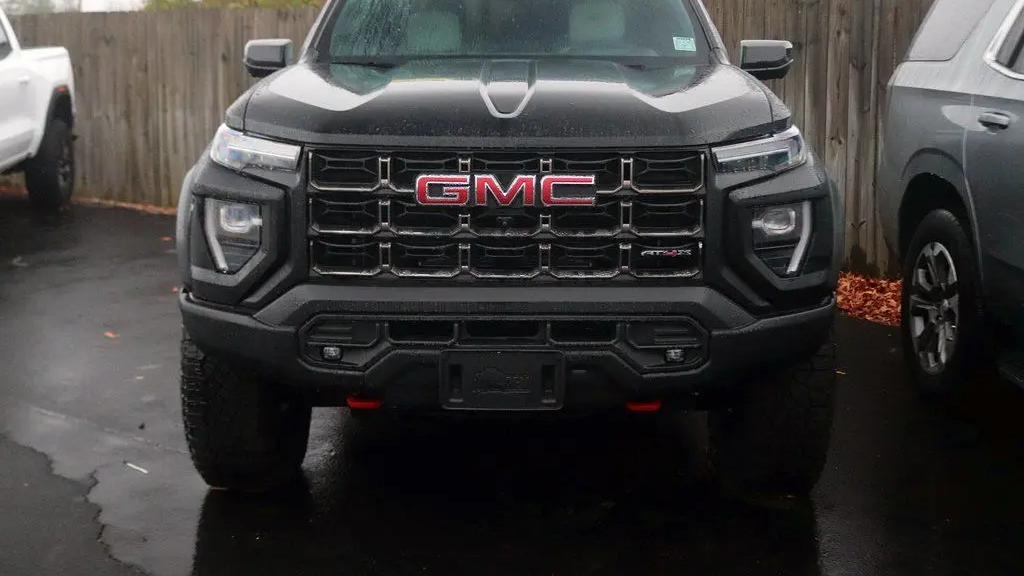 2024 GMC Canyon AT4X