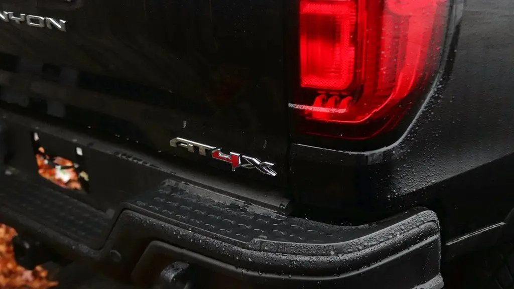 2024 GMC Canyon AT4X