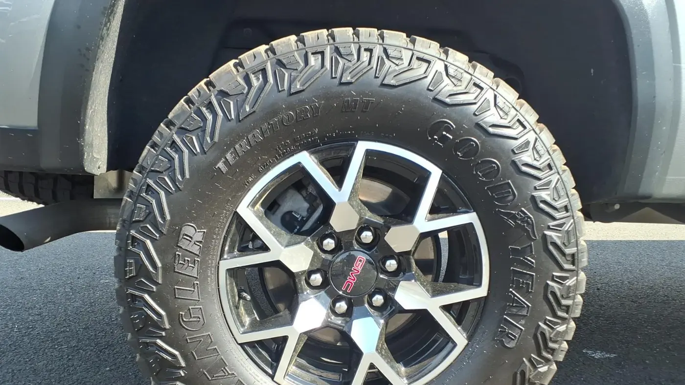 2024 GMC Canyon AT4X