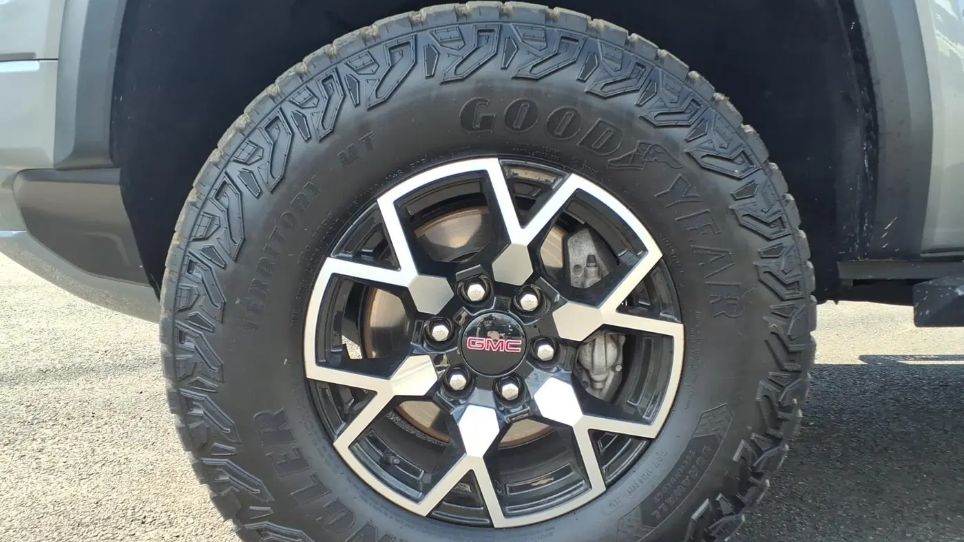 2024 GMC Canyon AT4X