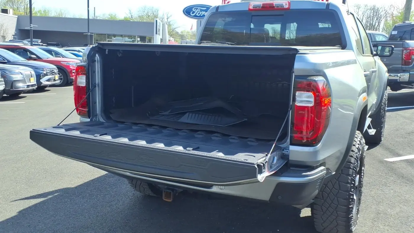 2024 GMC Canyon AT4X