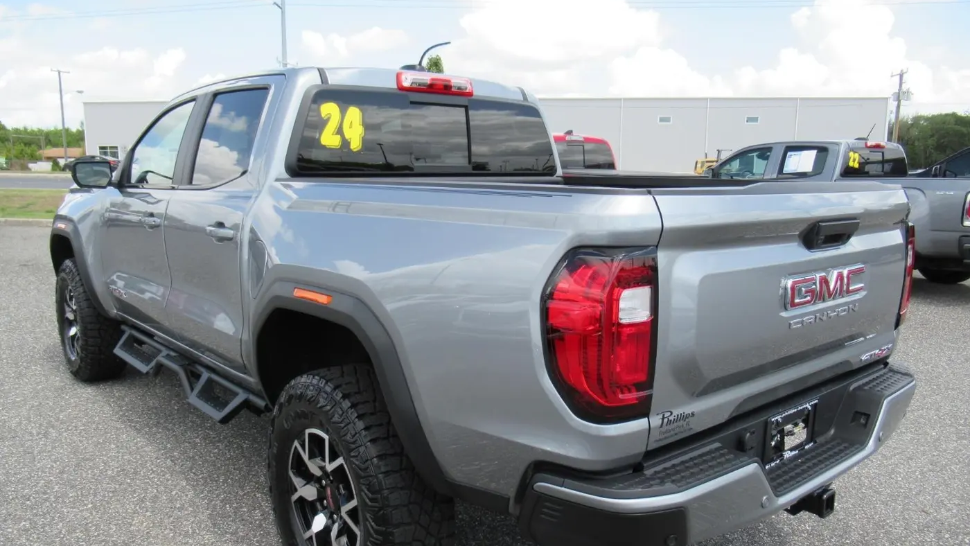 2024 GMC Canyon AT4X