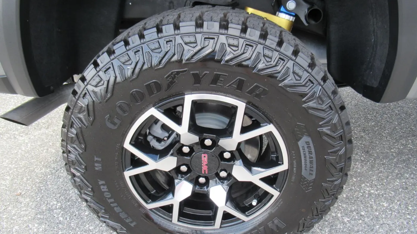 2024 GMC Canyon AT4X