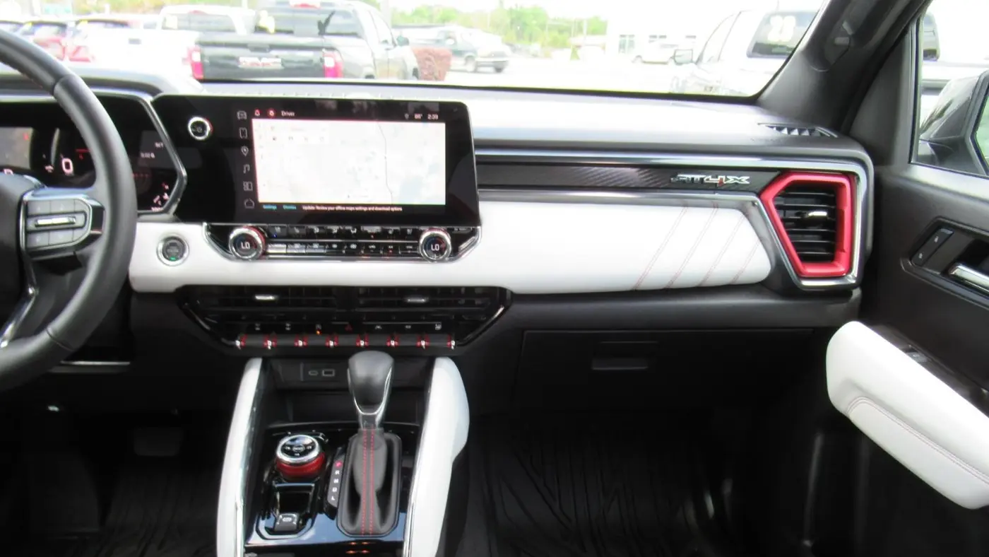 2024 GMC Canyon AT4X