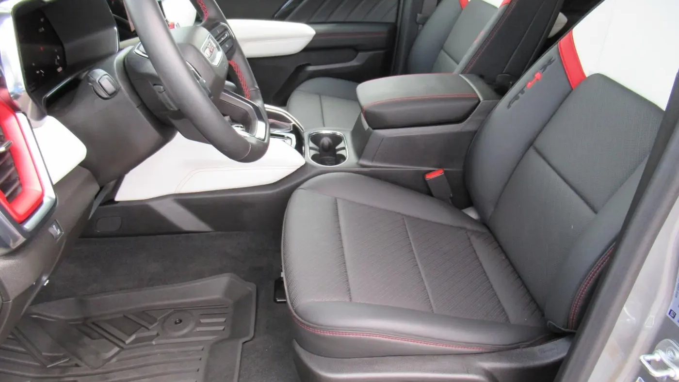2024 GMC Canyon AT4X
