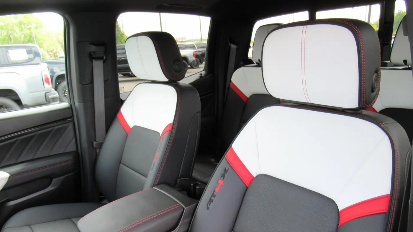 2024 GMC Canyon AT4X