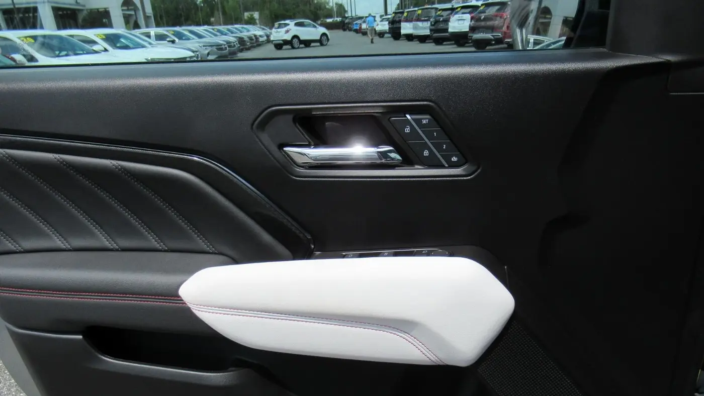 2024 GMC Canyon AT4X