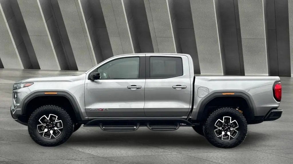 2024 GMC Canyon AT4X